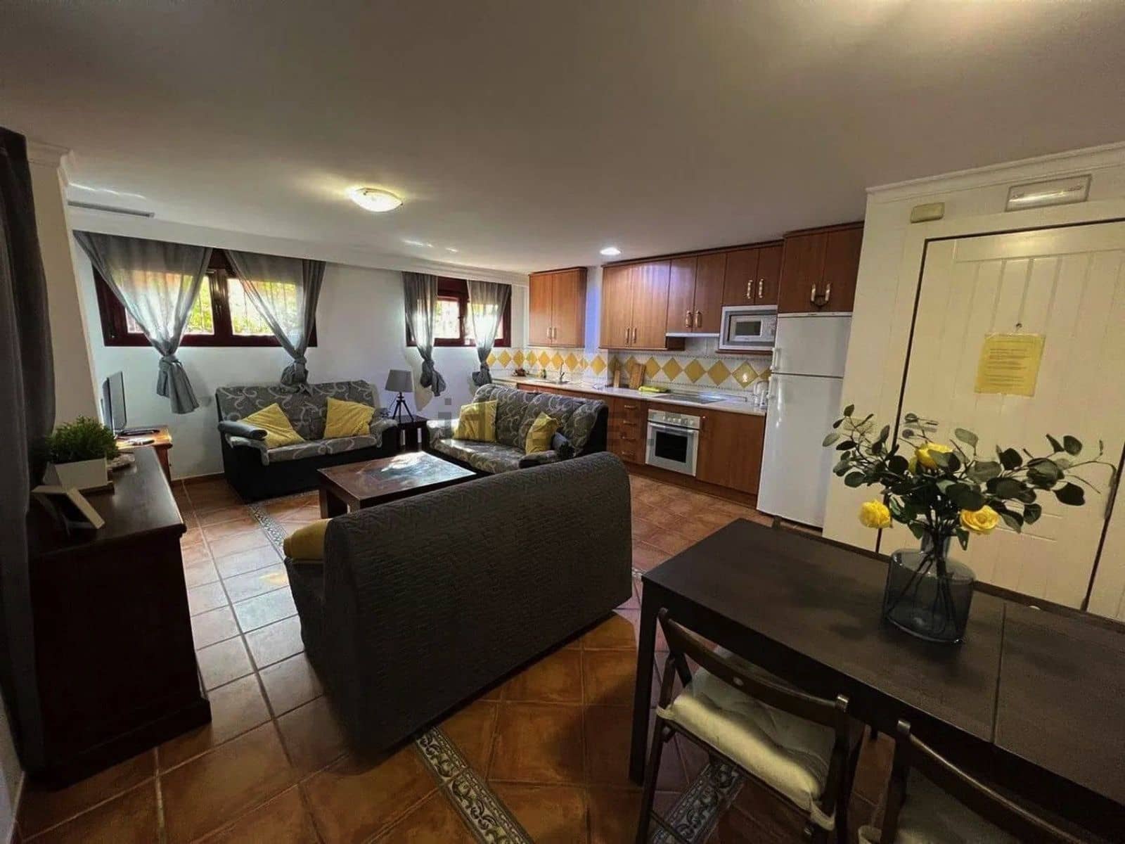 2 sypialnia Apartament na sprzedaż w El Paraiso z basenem - 235 000 € (Ref: 9337105)