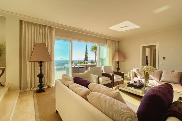 Apartamento de 2 habitaciones en Casares en venta con piscina - 535.000 € (Ref: 9337271)