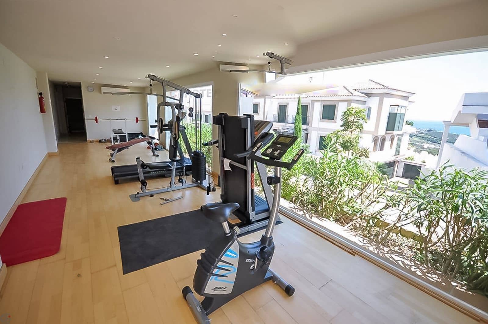 2 bedroom Apartment for sale in Casares with pool - € 535,000 (Ref: 9337271)