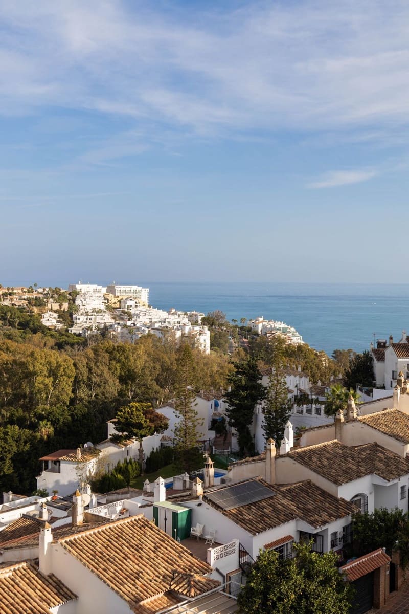 3 slaapkamer Penthouse te koop in Torrequebrada met zwembad garage - € 549.000 (Ref: 9337272)