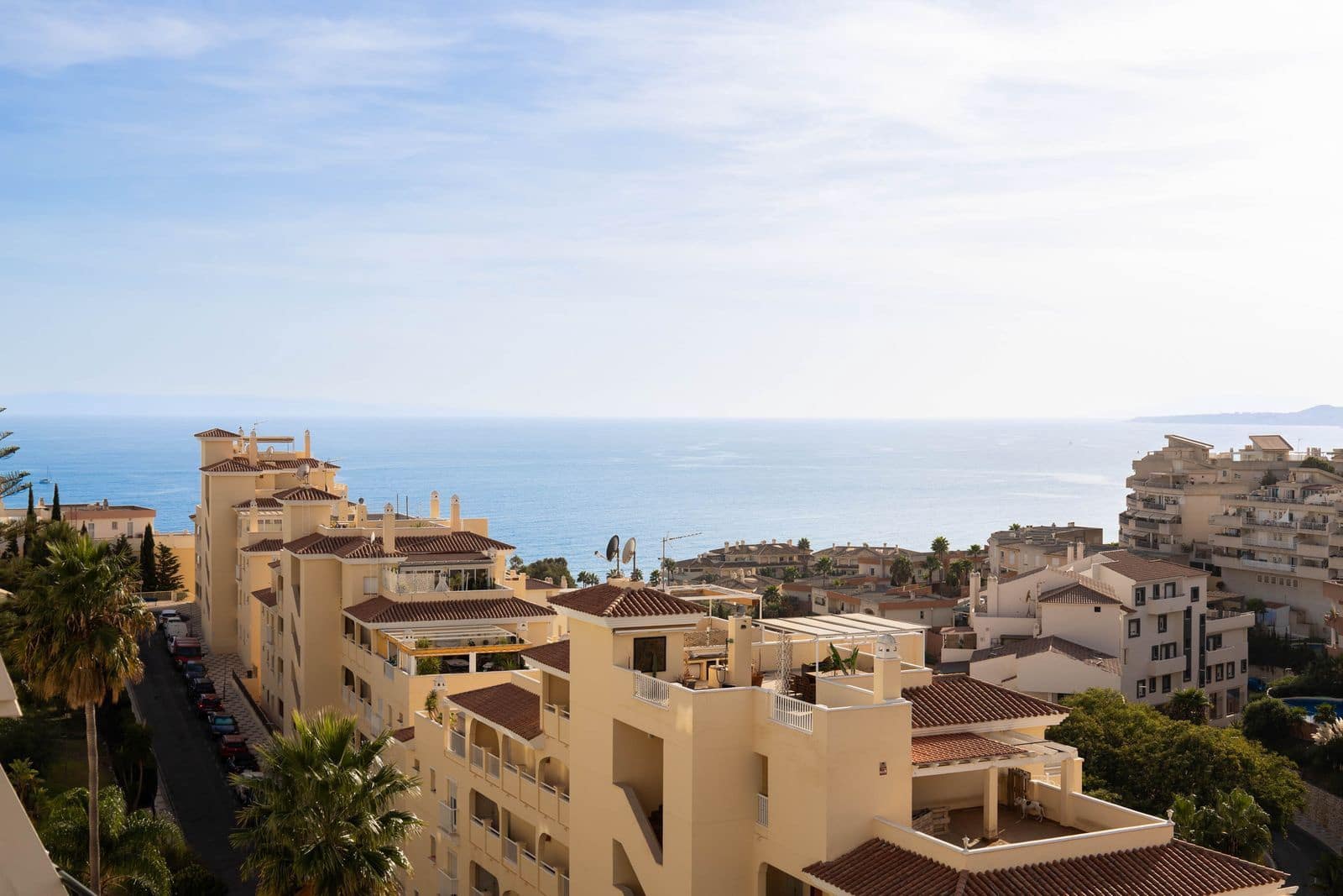 3 slaapkamer Penthouse te koop in Torrequebrada met zwembad garage - € 549.000 (Ref: 9337272)