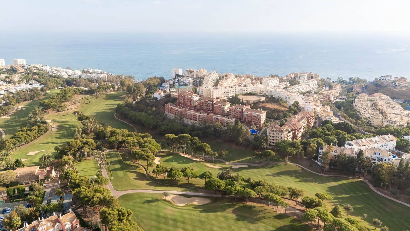 3 slaapkamer Penthouse te koop in Torrequebrada met zwembad garage - € 549.000 (Ref: 9337272)