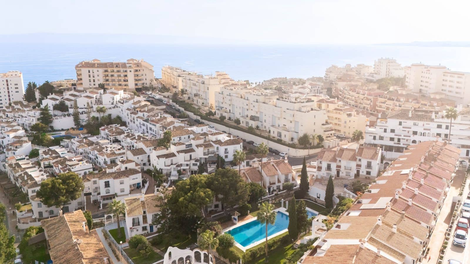 3 slaapkamer Penthouse te koop in Torrequebrada met zwembad garage - € 549.000 (Ref: 9337272)