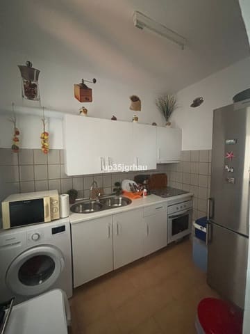 2 bedroom Apartment for sale in Estepona with pool - € 335,000 (Ref: 9338815)