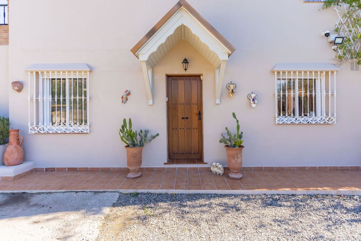 5 quarto Moradia para venda em Coin com piscina garagem - 649 000 € (Ref: 9343525)