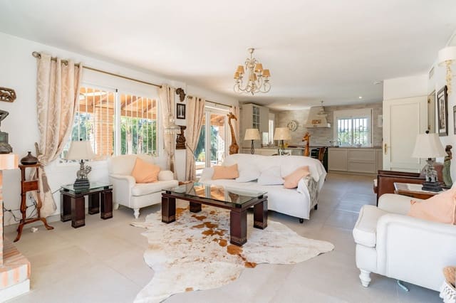 5 sovrum Villa till salu i Coín med pool garage - 649 000 € (Ref: 9343525)