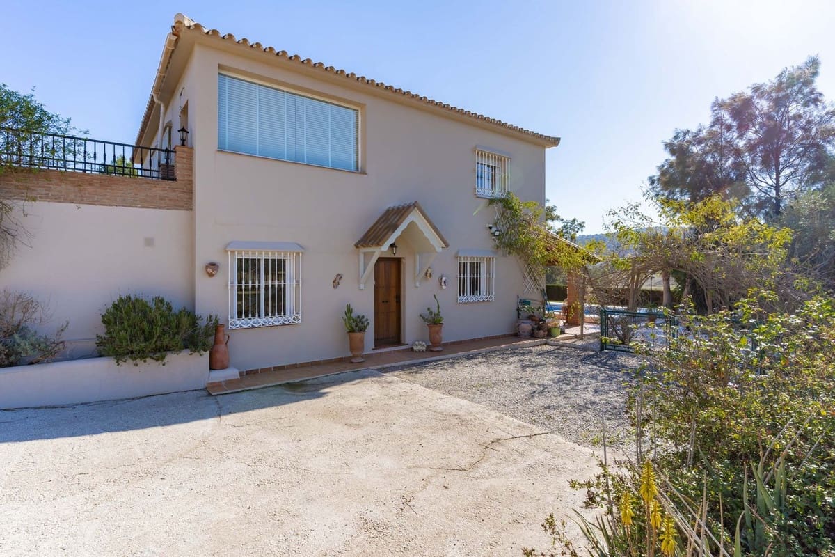 5 quarto Moradia para venda em Coin com piscina garagem - 649 000 € (Ref: 9343525)