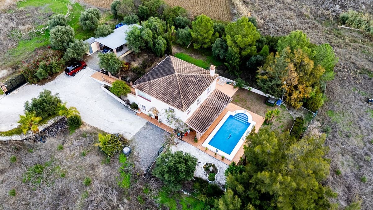 5 quarto Moradia para venda em Coin com piscina garagem - 649 000 € (Ref: 9343525)