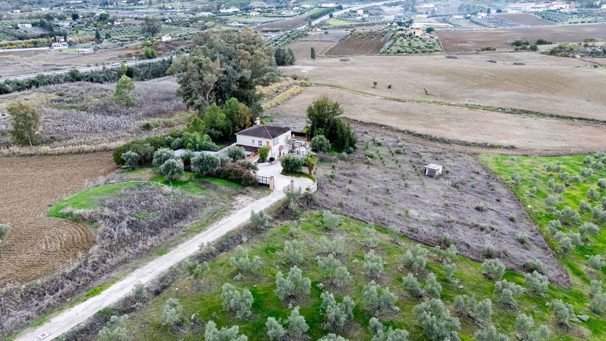 5 quarto Moradia para venda em Coin com piscina garagem - 649 000 € (Ref: 9343525)