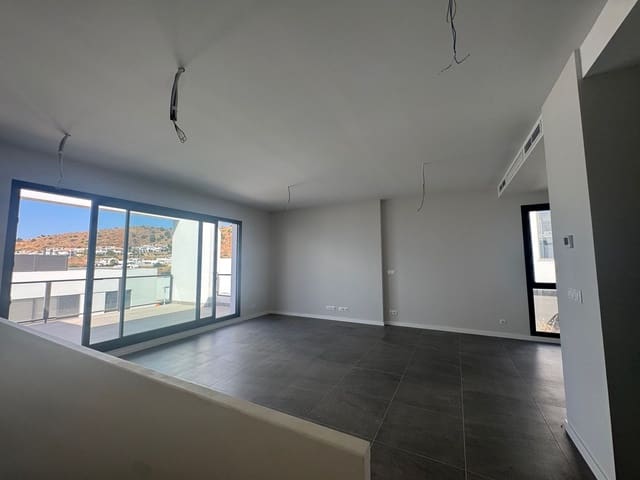 3 sypialnia Dom na sprzedaż w Riviera del Sol, Mijas z basenem garażem - 635 000 € (Ref: 9347941)