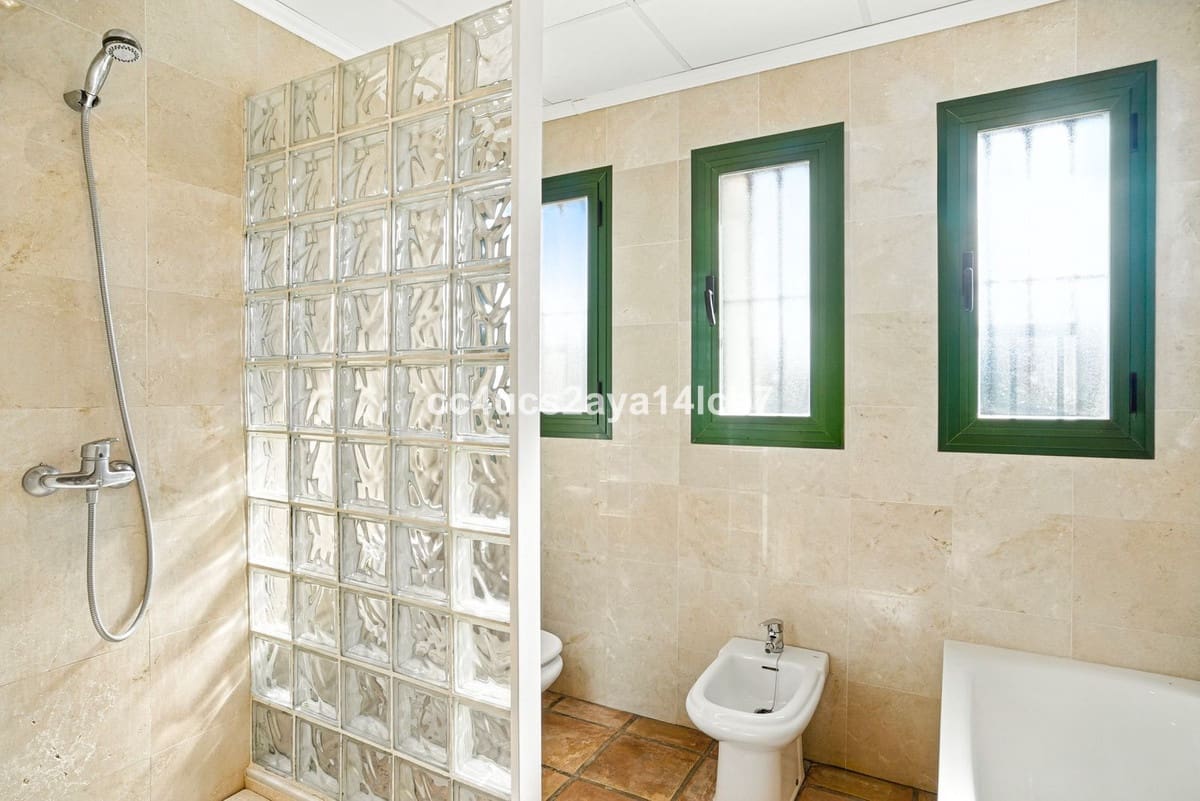 3 camera da letto Villetta Bifamiliare in vendita in Riviera del Sol con piscina garage - 539.000 € (Rif: 9347944)