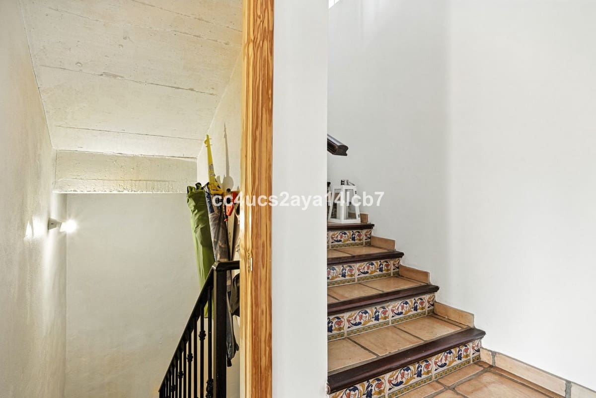 3 camera da letto Villetta Bifamiliare in vendita in Riviera del Sol con piscina garage - 539.000 € (Rif: 9347944)