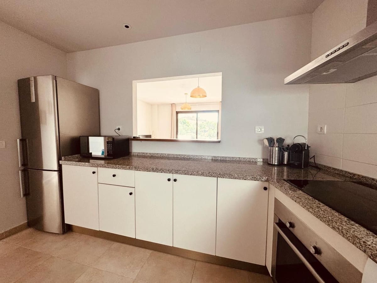 2 chambre Appartement à vendre à Marbella avec piscine - 385 000 € (Ref: 9347948)