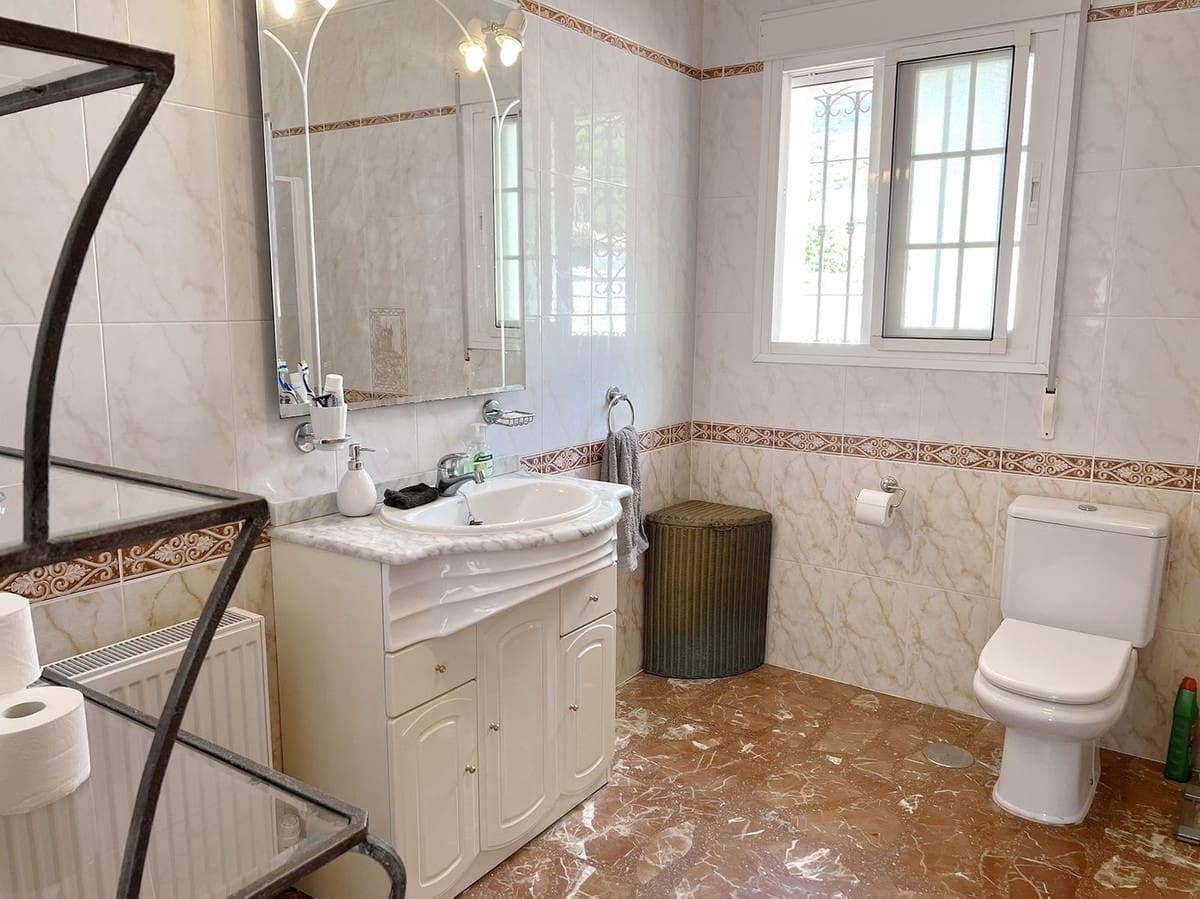 5 quarto Moradia para venda em Mijas com piscina garagem - 788 000 € (Ref: 9353947)