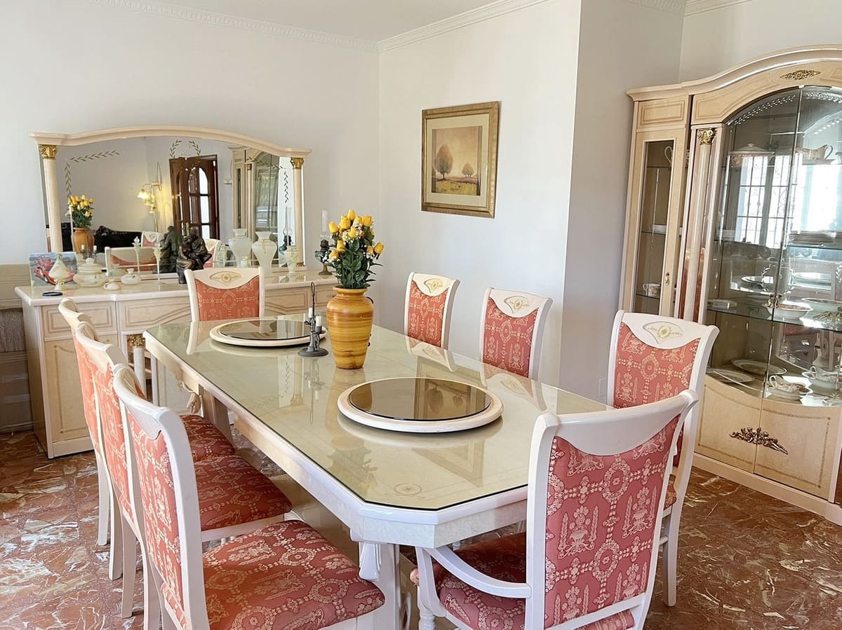 5 quarto Moradia para venda em Mijas com piscina garagem - 788 000 € (Ref: 9353947)