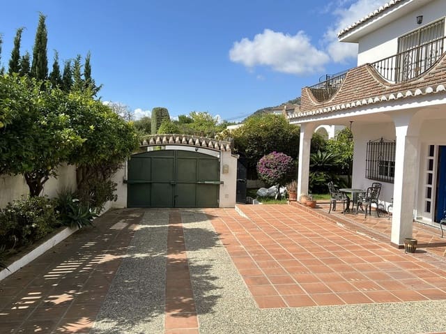 5 quarto Moradia para venda em Mijas pueblo, Mijas com piscina garagem - 788 000 € (Ref: 9353947)