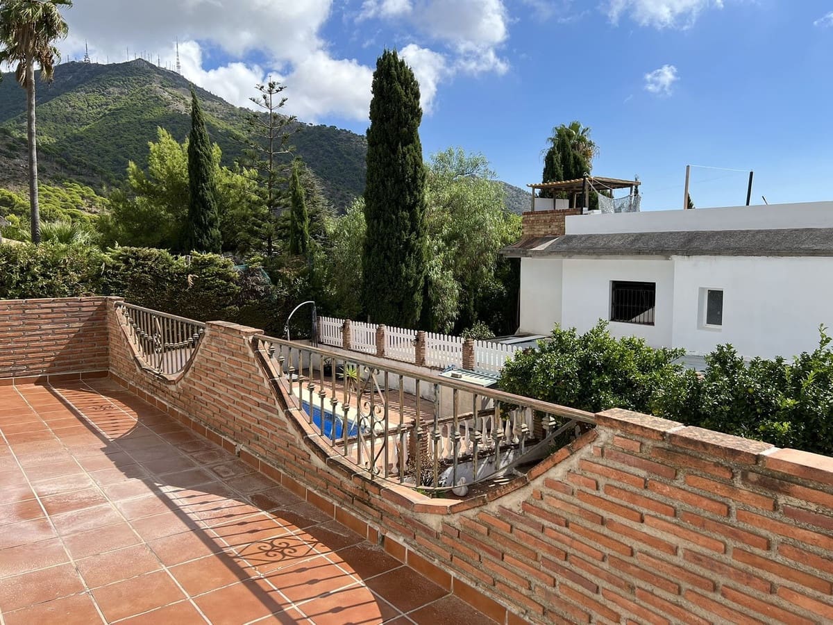 5 quarto Moradia para venda em Mijas com piscina garagem - 788 000 € (Ref: 9353947)