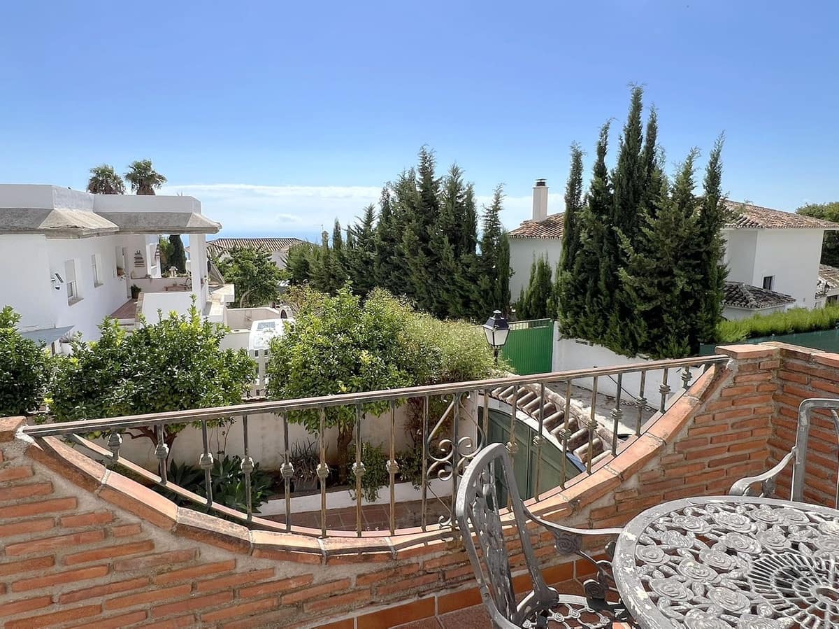 5 quarto Moradia para venda em Mijas com piscina garagem - 788 000 € (Ref: 9353947)