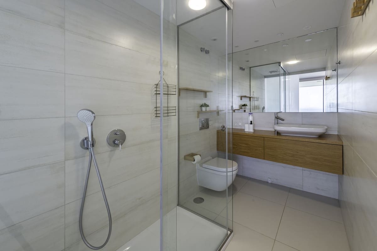 2 makuuhuone Huoneisto myytävänä paikassa Fuengirola mukana uima-altaan 
autotalli - 699 000 € (Ref: 9353996)