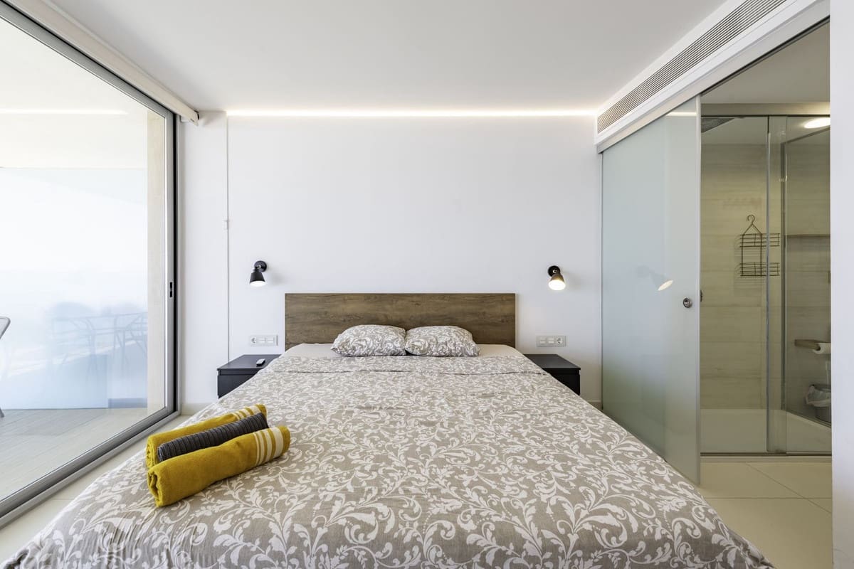 2 makuuhuone Huoneisto myytävänä paikassa Fuengirola mukana uima-altaan 
autotalli - 699 000 € (Ref: 9353996)