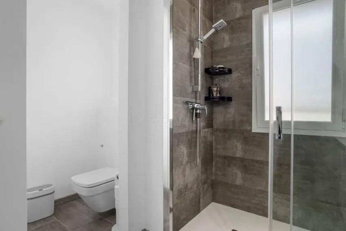 3 quarto Moradia Geminada para venda em Estepona com garagem - 645 000 € (Ref: 9354034)