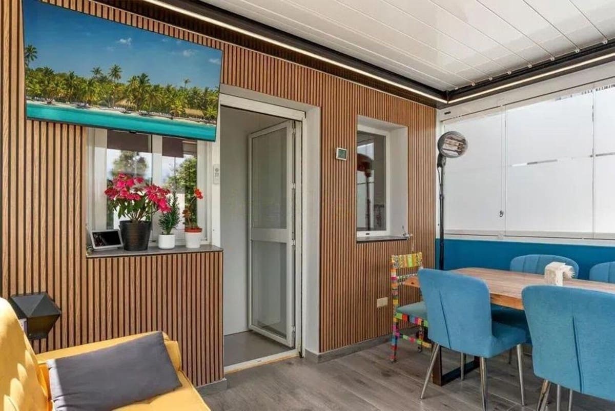 3 quarto Moradia Geminada para venda em Estepona com garagem - 645 000 € (Ref: 9354034)