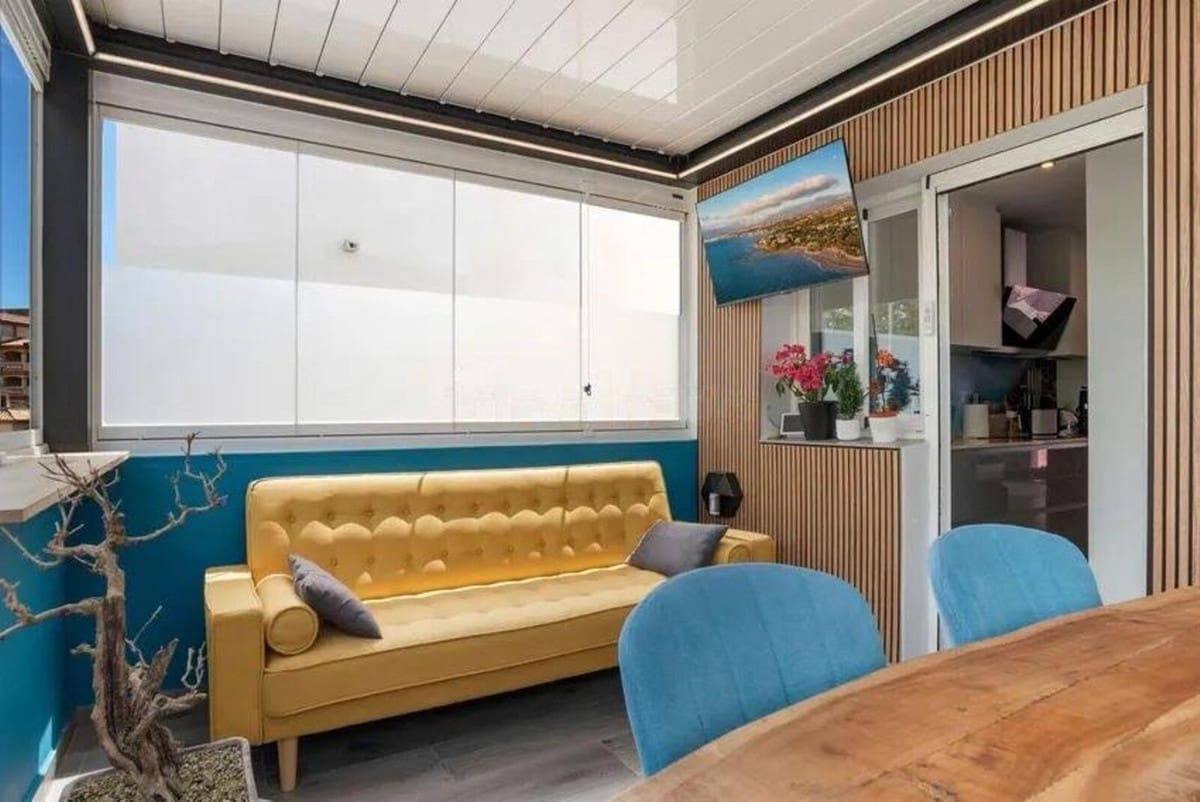 3 quarto Moradia Geminada para venda em Estepona com garagem - 645 000 € (Ref: 9354034)