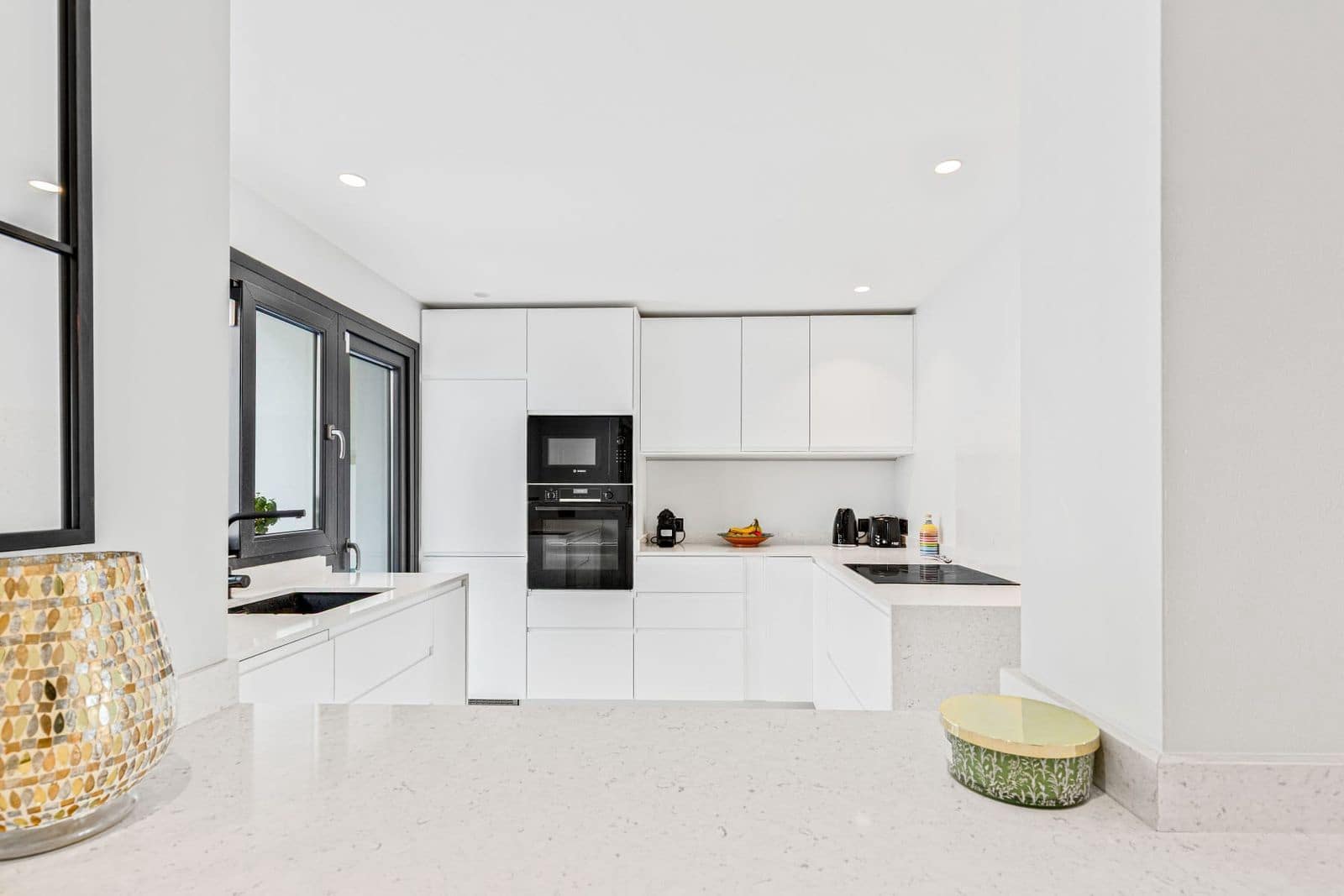 3 bedroom Townhouse for sale in Manilva with pool - € 395,000 (Ref: 9354068)