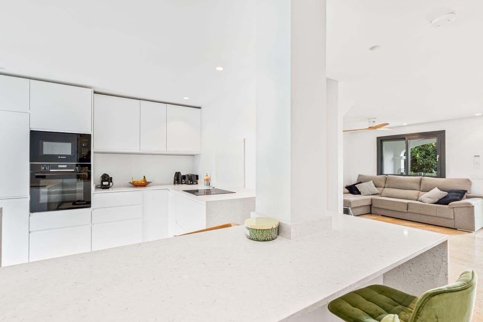 3 bedroom Townhouse for sale in Manilva with pool - € 395,000 (Ref: 9354068)