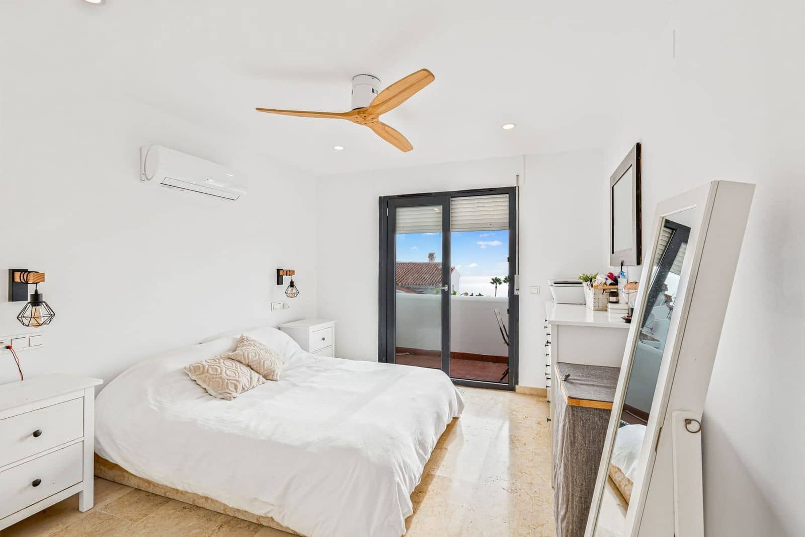 3 bedroom Townhouse for sale in Manilva with pool - € 395,000 (Ref: 9354068)