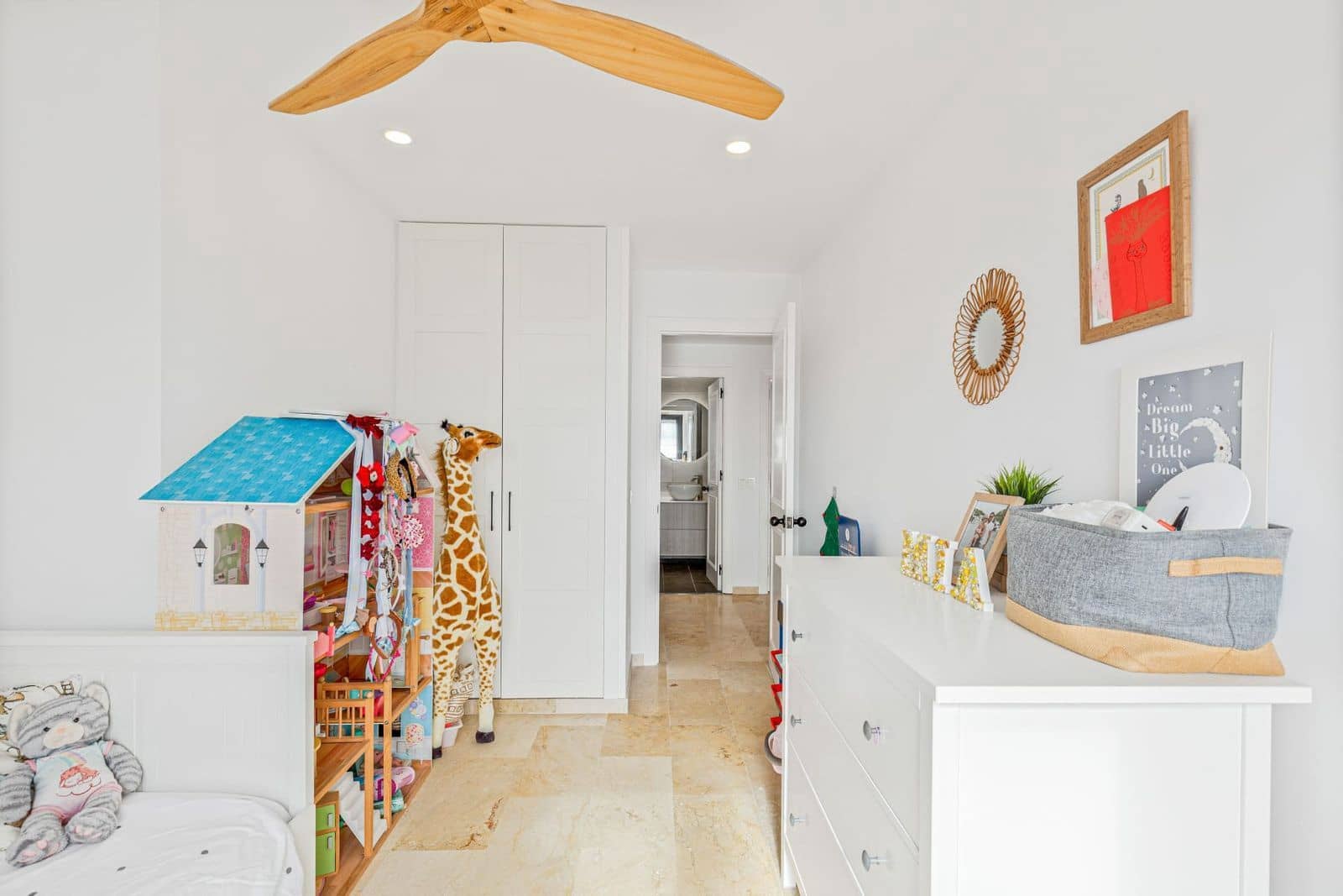 3 bedroom Townhouse for sale in Manilva with pool - € 395,000 (Ref: 9354068)