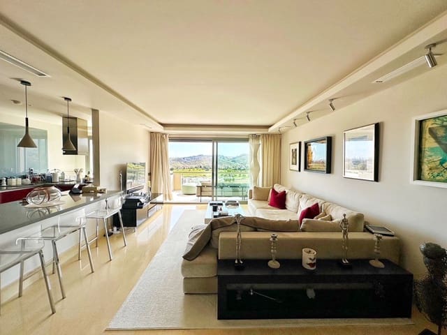 2 soverom Penthouse til salgs i Los Arqueros - Puerto del Almendro, Benahavís med svømmebasseng garasje - € 1 250 000 (Ref: 9356915)
