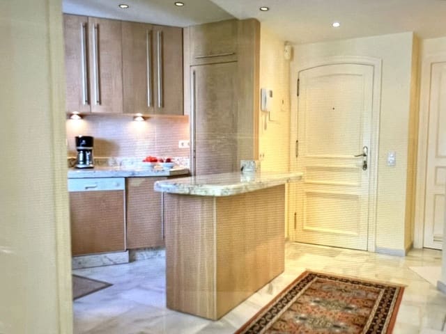 Apartamento de 1 habitación en Elviria - Cabopino, Marbella en venta con piscina - 280.000 € (Ref: 9356926)