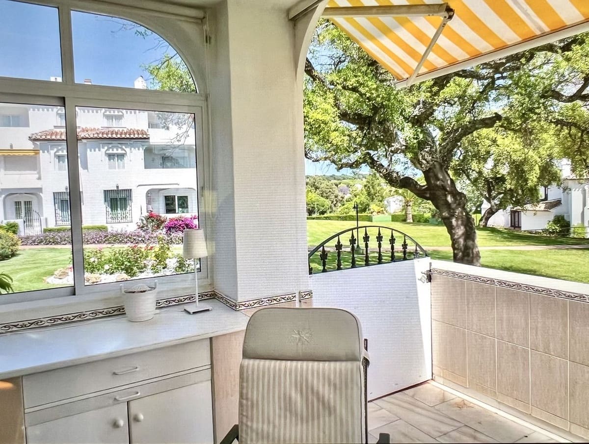 Apartamento de 1 habitación en Marbella en venta con piscina - 280.000 € (Ref: 9356926)