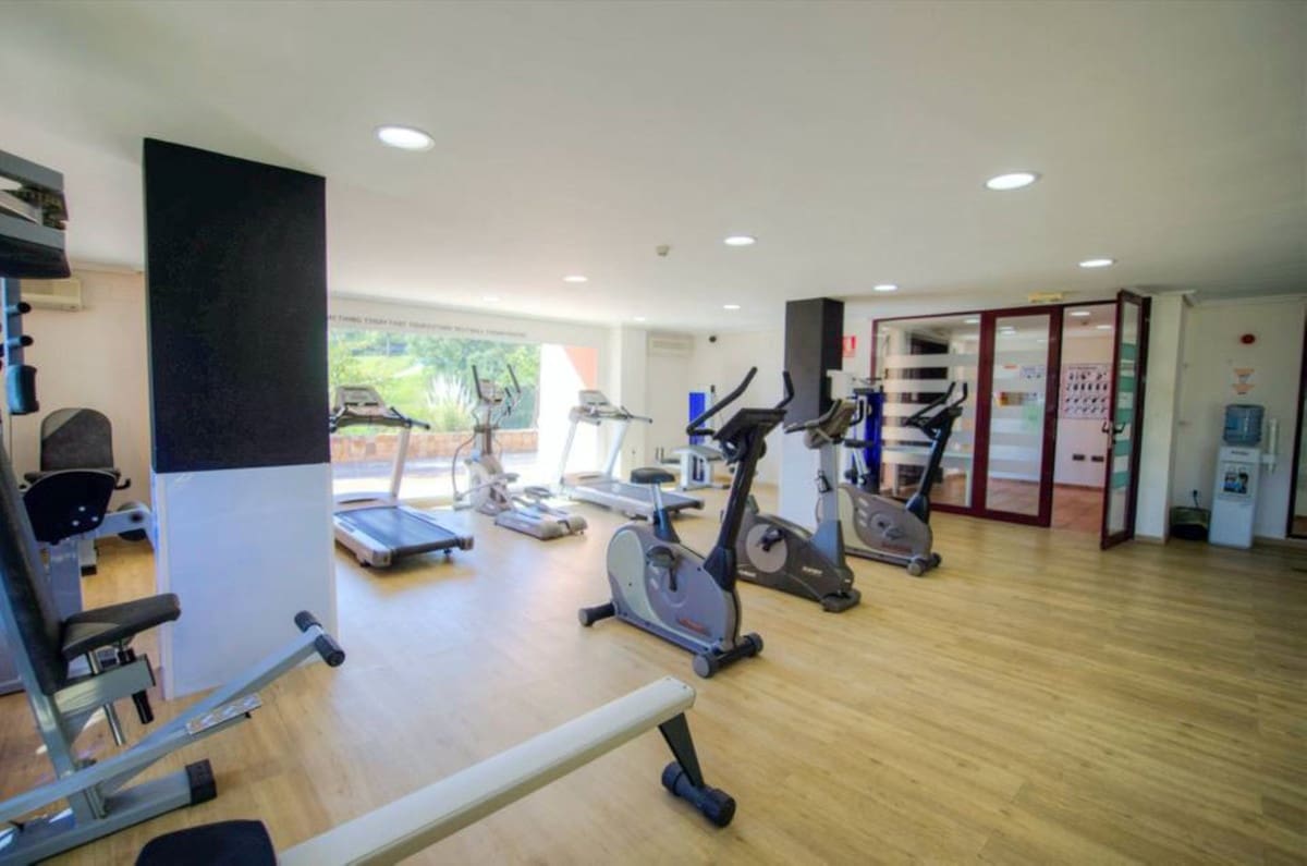 2 quarto Apartamento para venda em La Mairena com piscina - 325 000 € (Ref: 9356928)