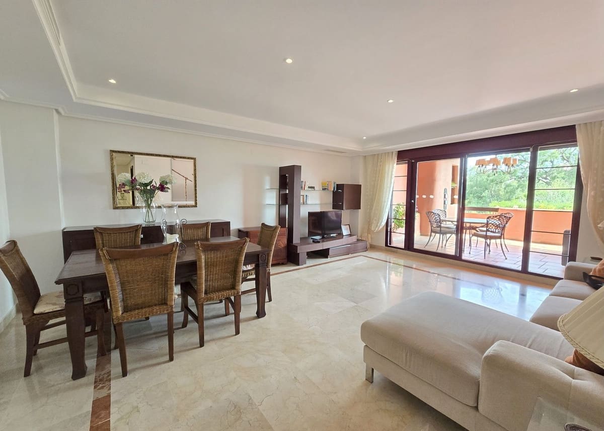 2 quarto Apartamento para venda em La Mairena com piscina - 325 000 € (Ref: 9356928)