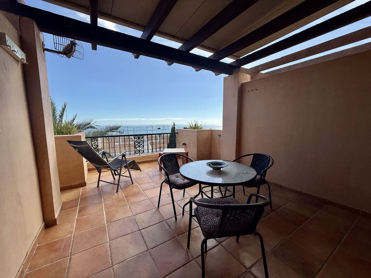 1 soverom Penthouse til salgs i Benalmadena med svømmebasseng garasje - € 270 000 (Ref: 9357458)