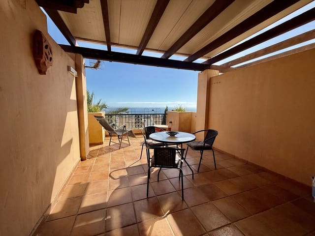 1 soverom Penthouse til salgs i Benalmádena med svømmebasseng garasje - € 270 000 (Ref: 9357458)