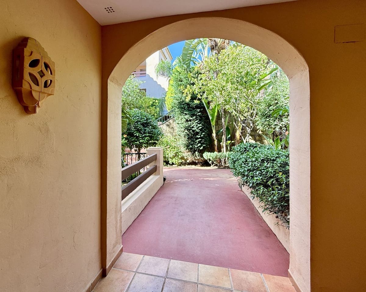 1 soverom Penthouse til salgs i Benalmadena med svømmebasseng garasje - € 270 000 (Ref: 9357458)