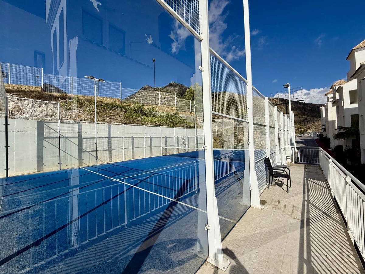 1 soverom Penthouse til salgs i Benalmadena med svømmebasseng garasje - € 270 000 (Ref: 9357458)