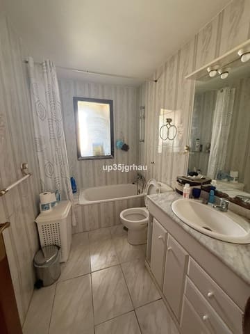 4 Zimmer Penthouse zu verkaufen in Estepona mit Pool - 449.000 € (Ref: 9357542)