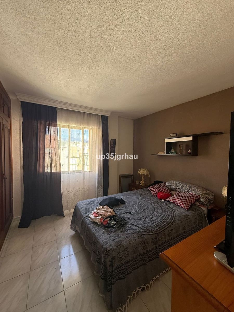 4 Zimmer Penthouse zu verkaufen in Estepona mit Pool - 449.000 € (Ref: 9357542)