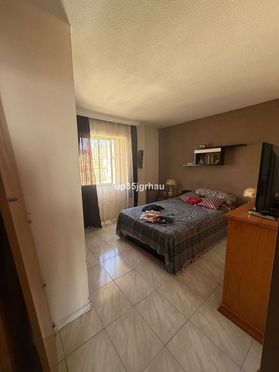 4 Zimmer Penthouse zu verkaufen in Estepona mit Pool - 449.000 € (Ref: 9357542)