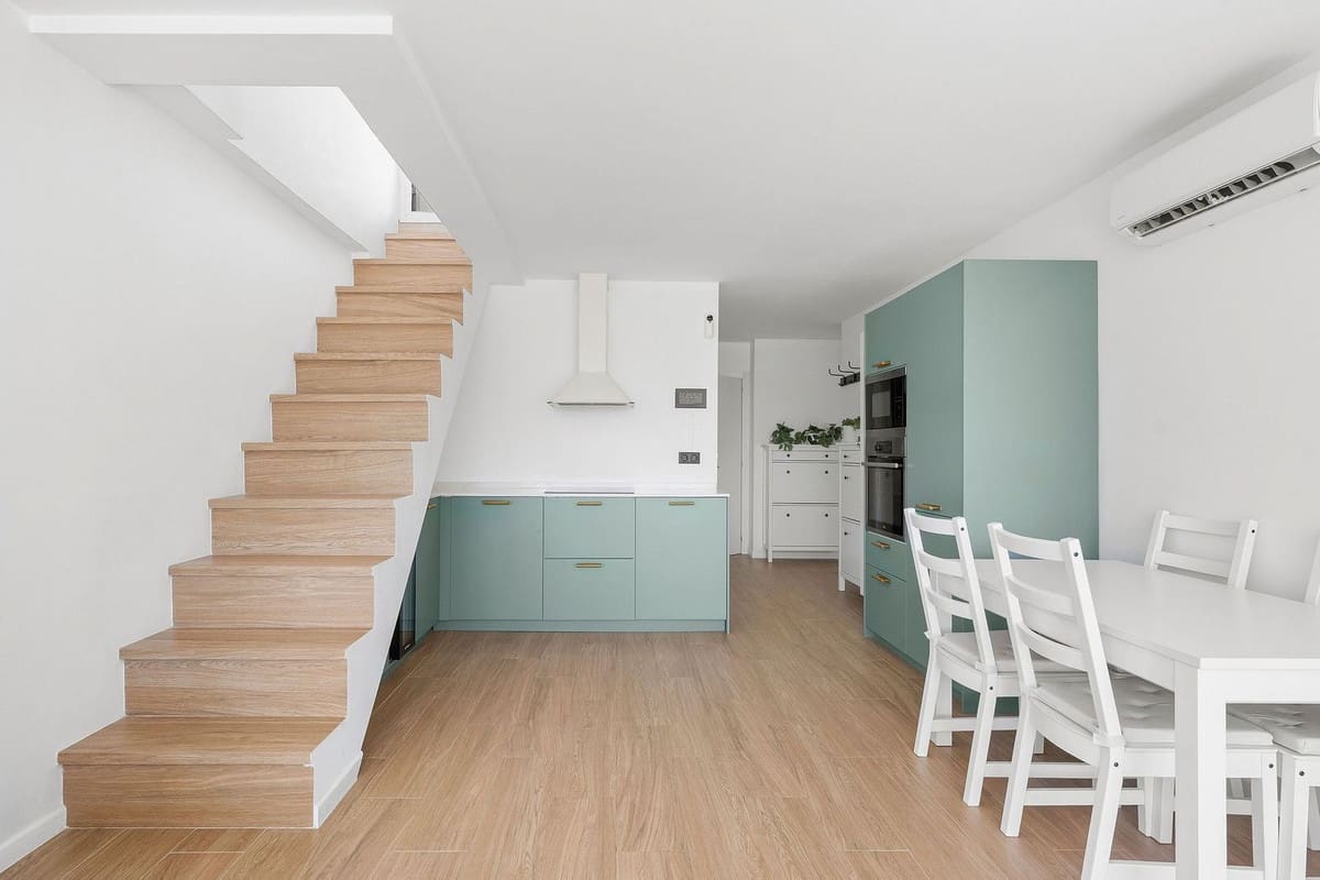 2 bedroom Penthouse for sale in Nueva Andalucia with pool - € 475,000 (Ref: 9357780)