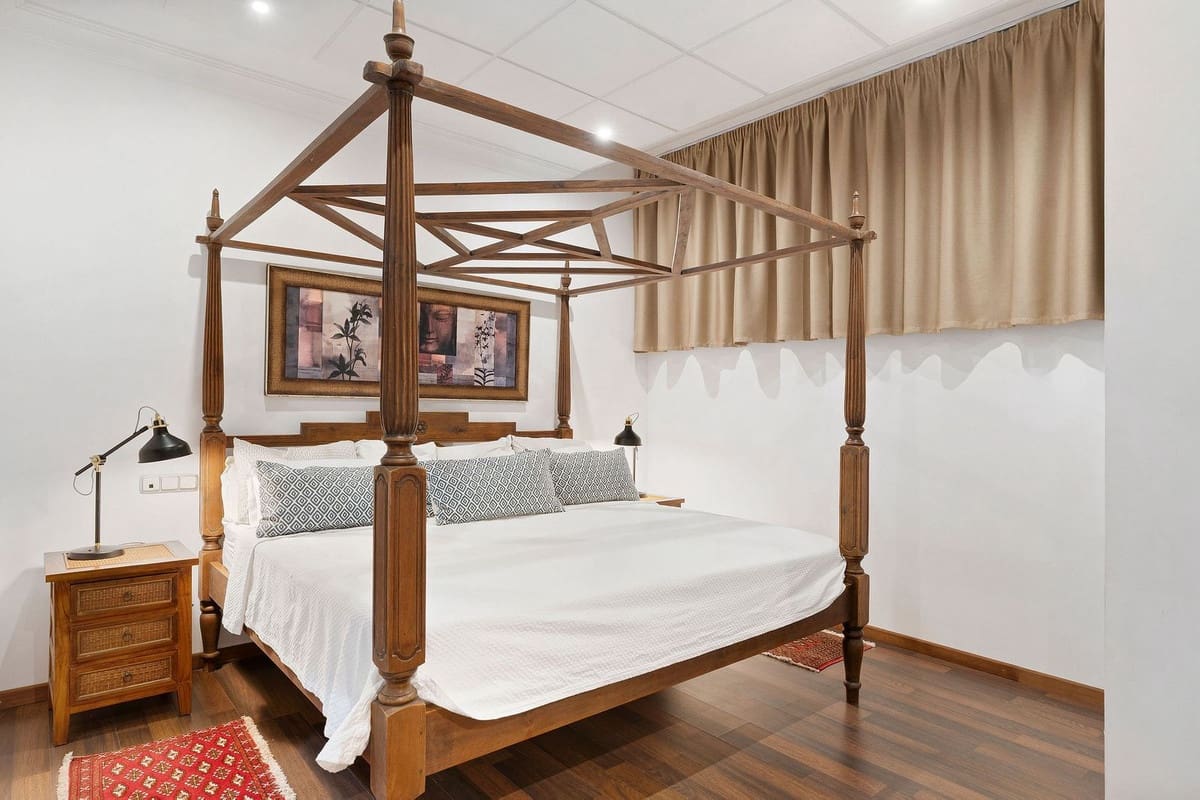 4 sypialnia Willa na sprzedaż w San Pedro de Alcantara z basenem garażem - 2 195 000 € (Ref: 9360582)