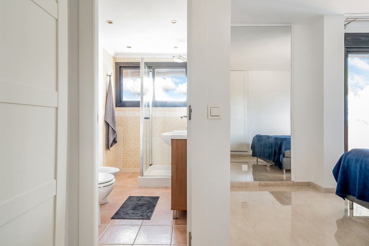 2 makuuhuone Huoneisto myytävänä paikassa Nueva Andalucia mukana uima-altaan - 499 000 € (Ref: 9362825)