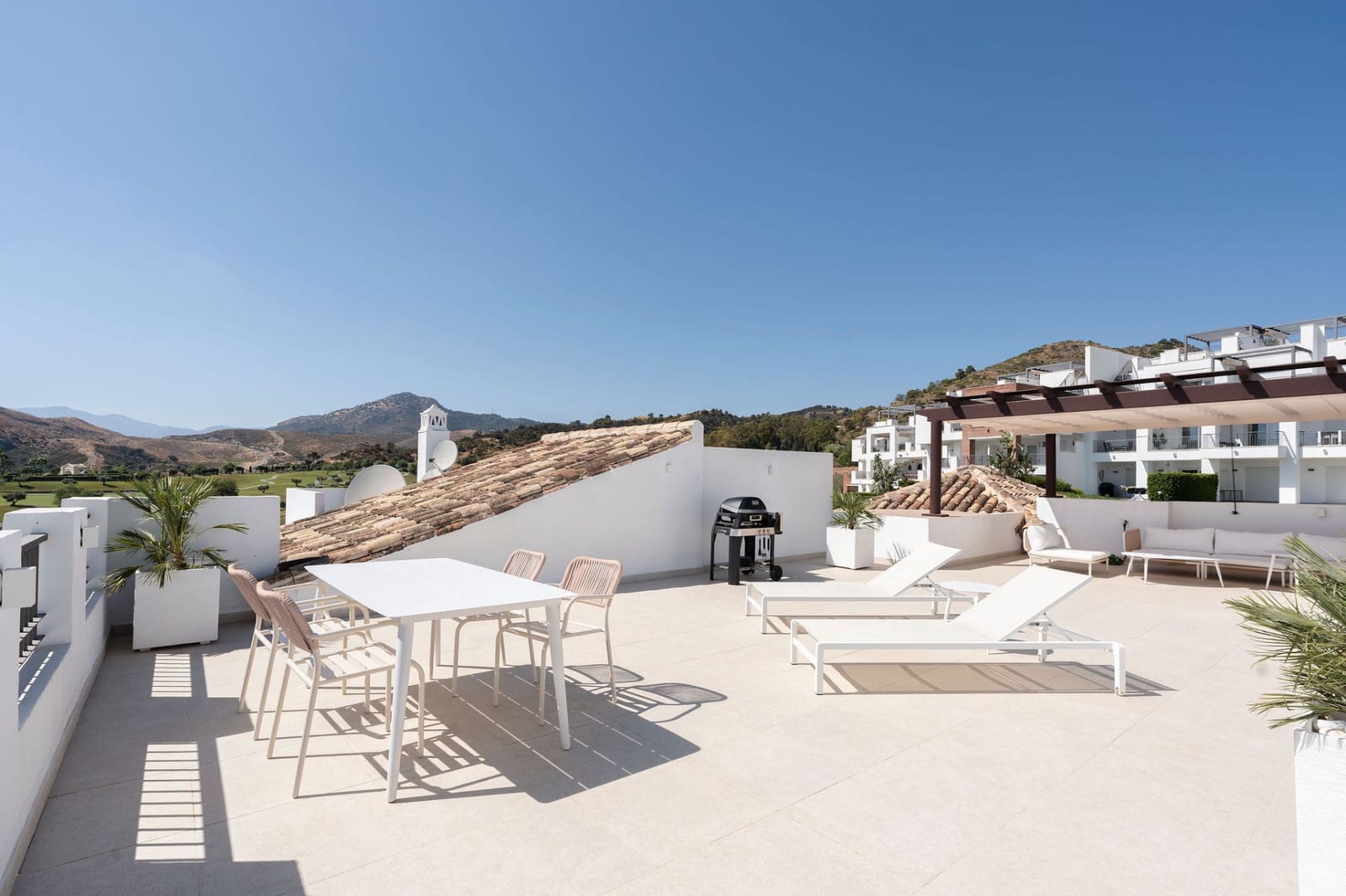 3 slaapkamer Penthouse te koop in Benahavis met zwembad garage - € 829.000 (Ref: 9363021)