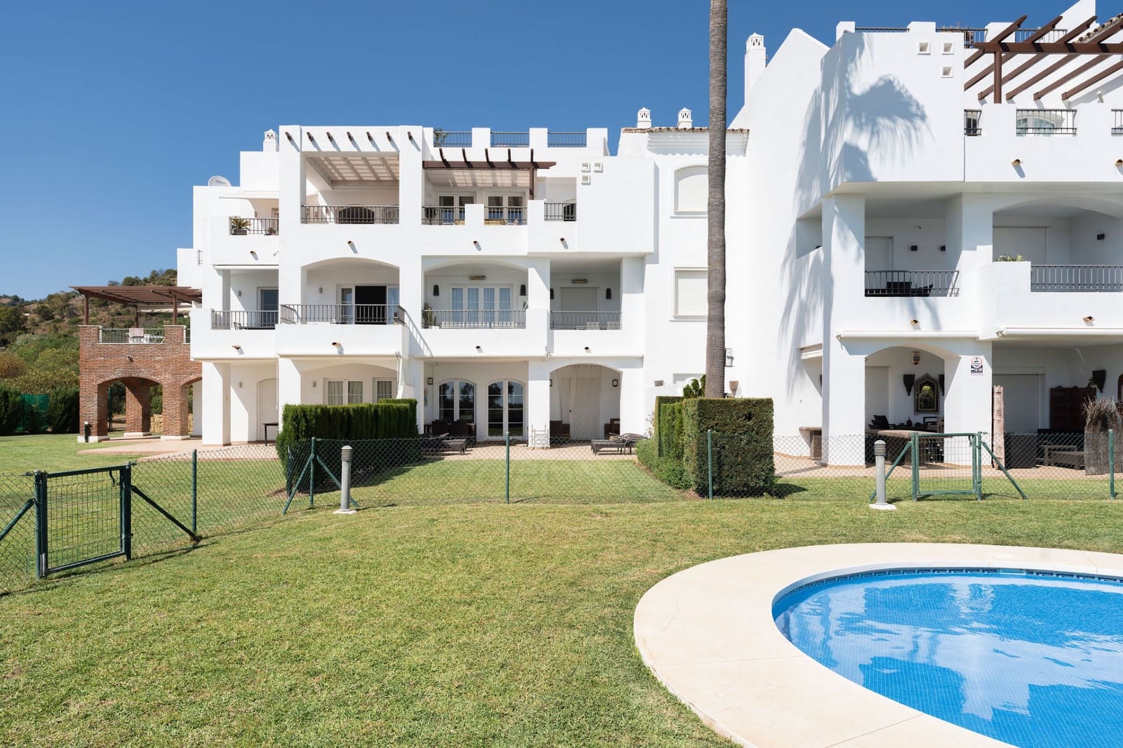 3 slaapkamer Penthouse te koop in Benahavis met zwembad garage - € 829.000 (Ref: 9363021)