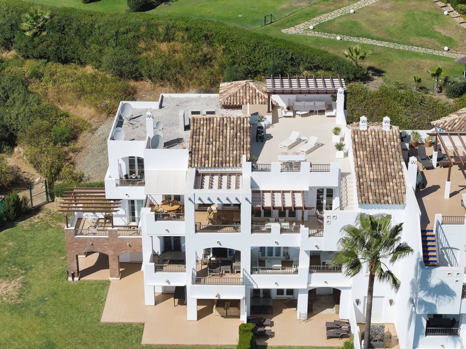 3 slaapkamer Penthouse te koop in Benahavis met zwembad garage - € 829.000 (Ref: 9363021)