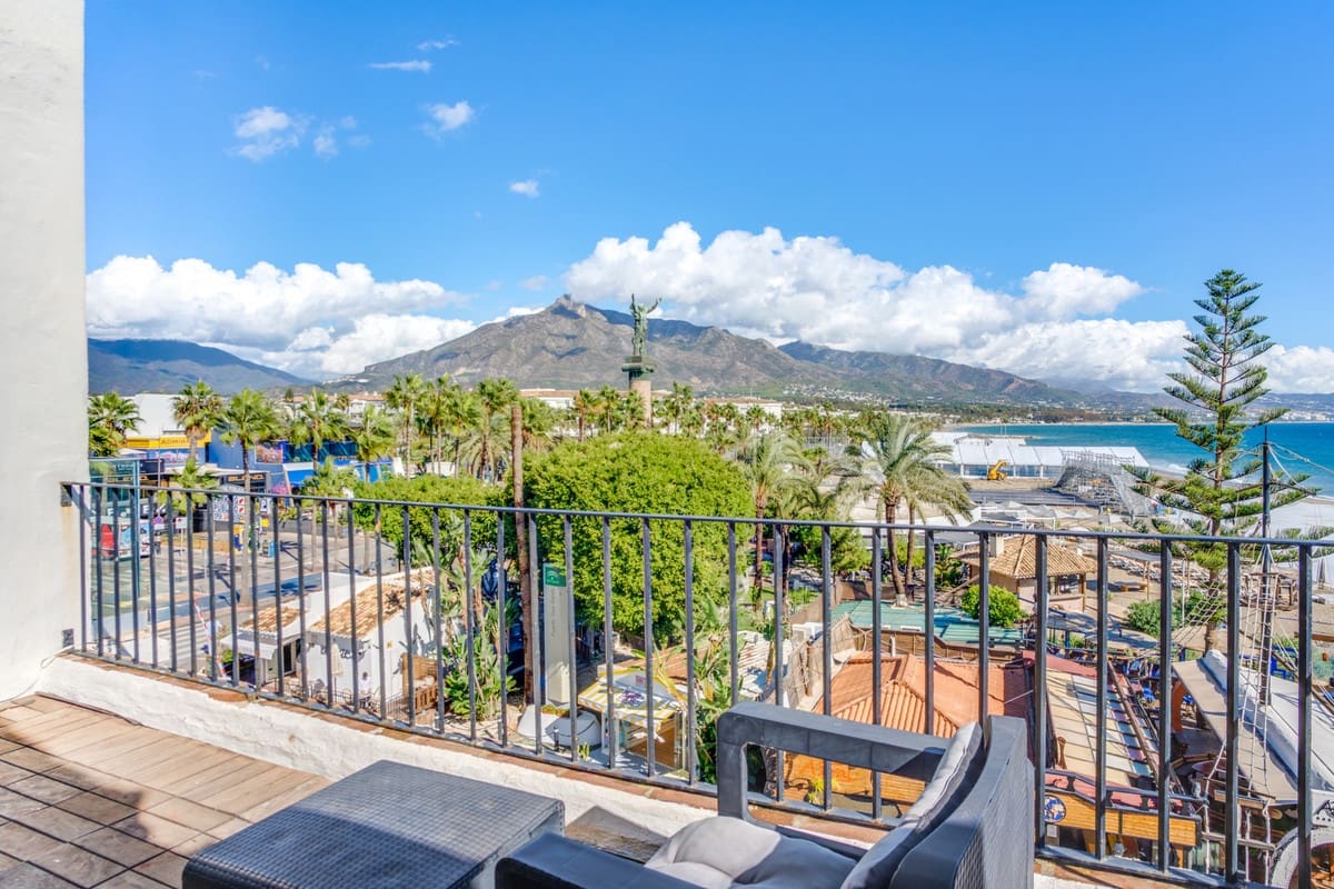 1 soveværelse Penthouse til salg i Puerto Banus - € 699.000 (Ref: 9366906)